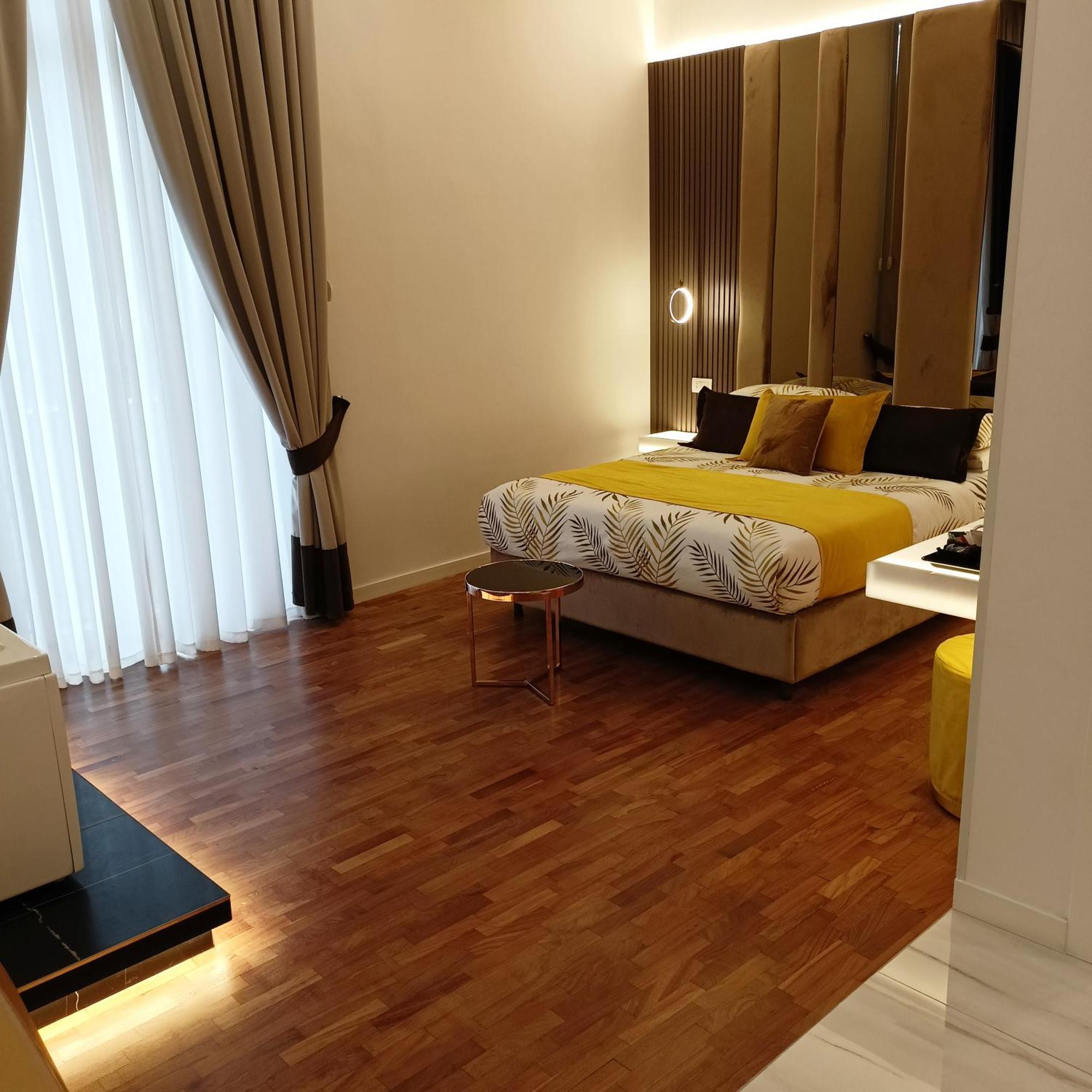 La Lepre Bovio Hotel Napoli Bagian luar foto