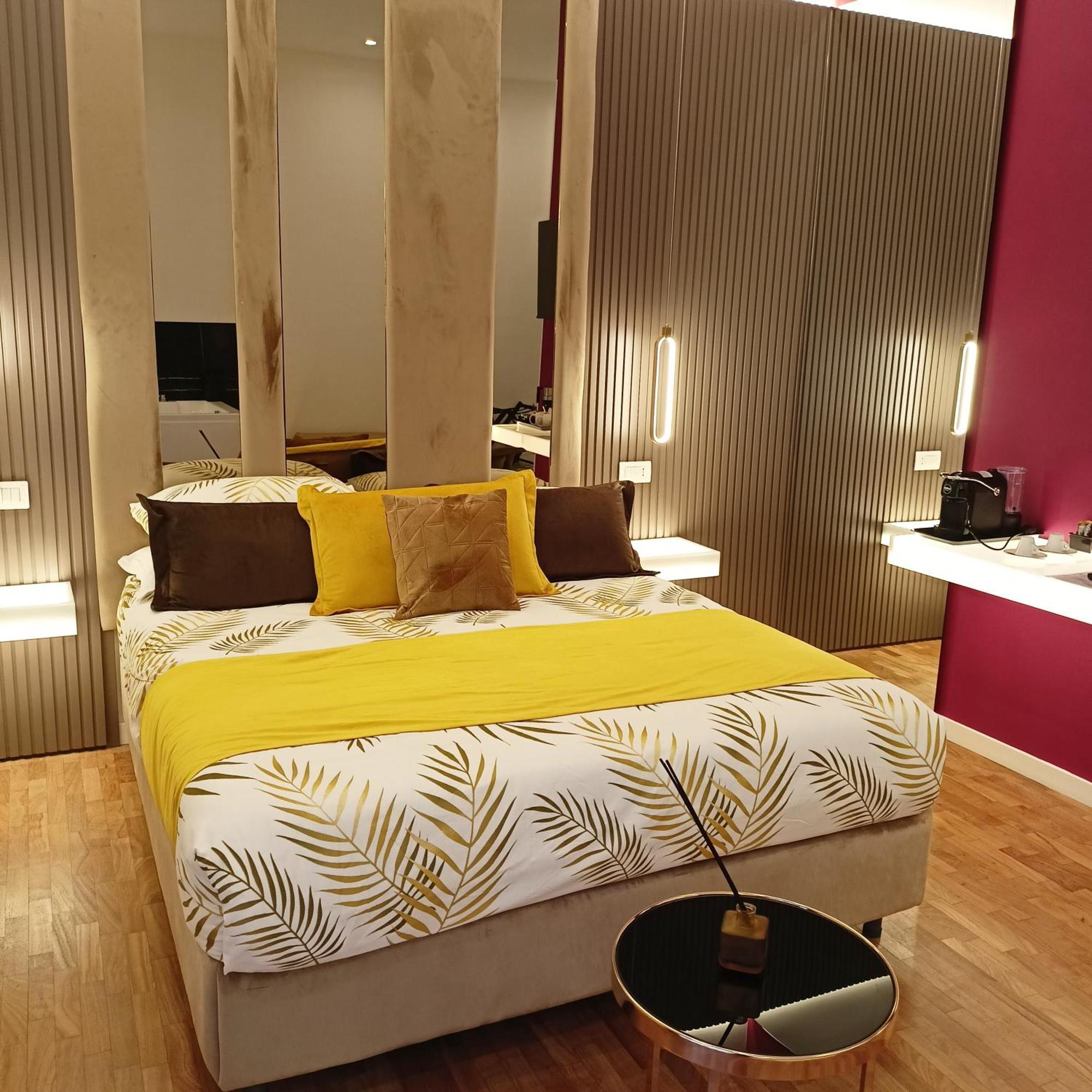 La Lepre Bovio Hotel Napoli Bagian luar foto