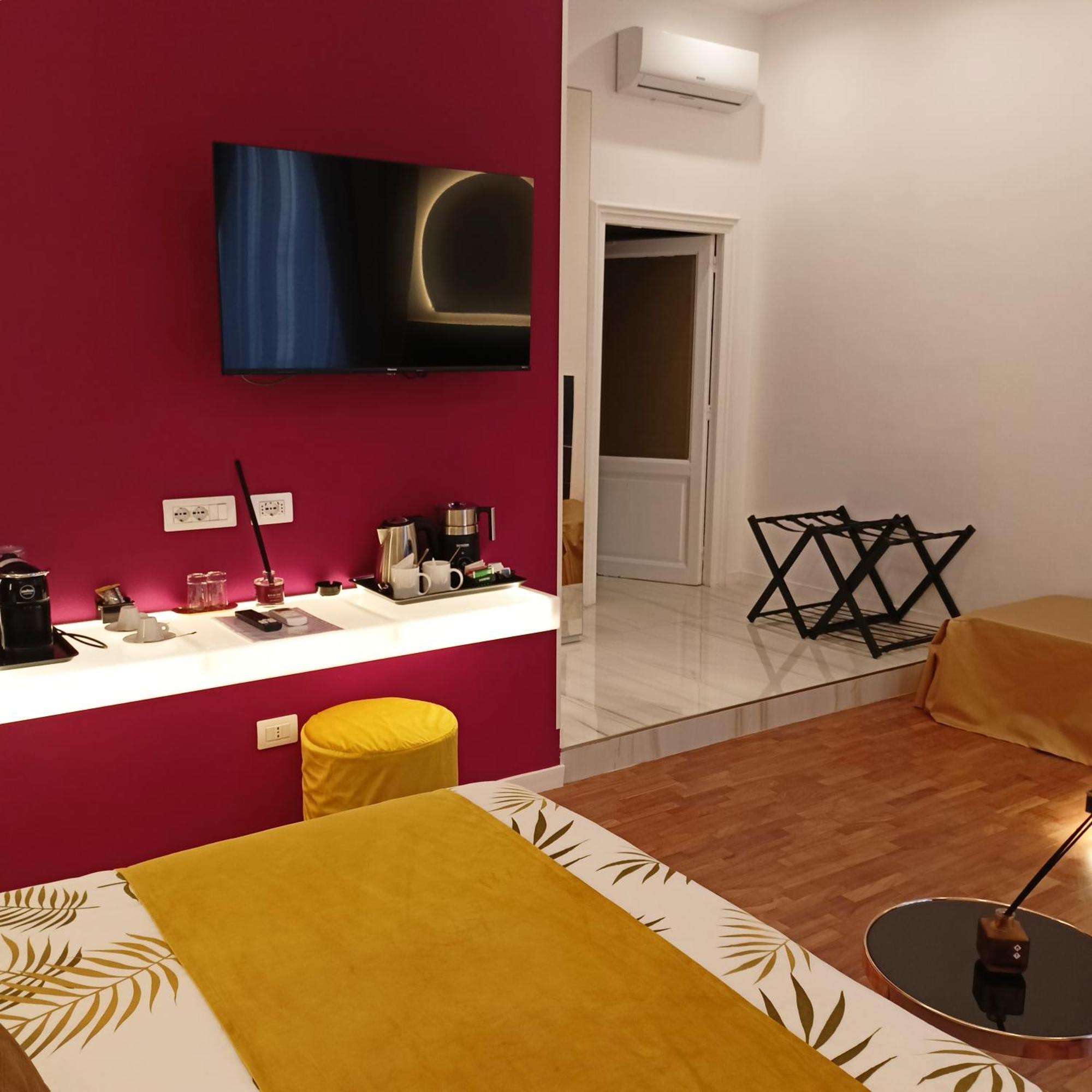 La Lepre Bovio Hotel Napoli Bagian luar foto