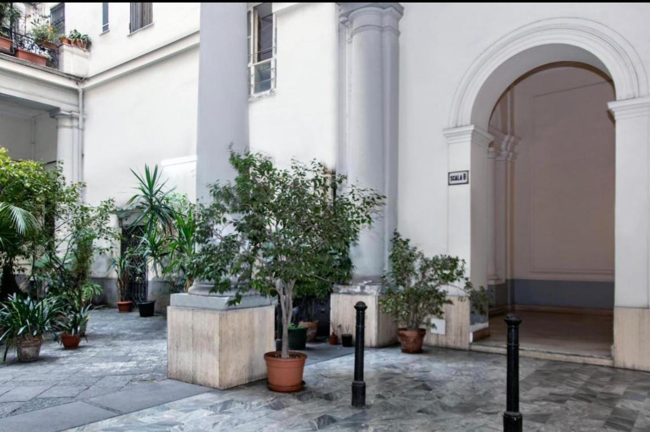 La Lepre Bovio Hotel Napoli Bagian luar foto