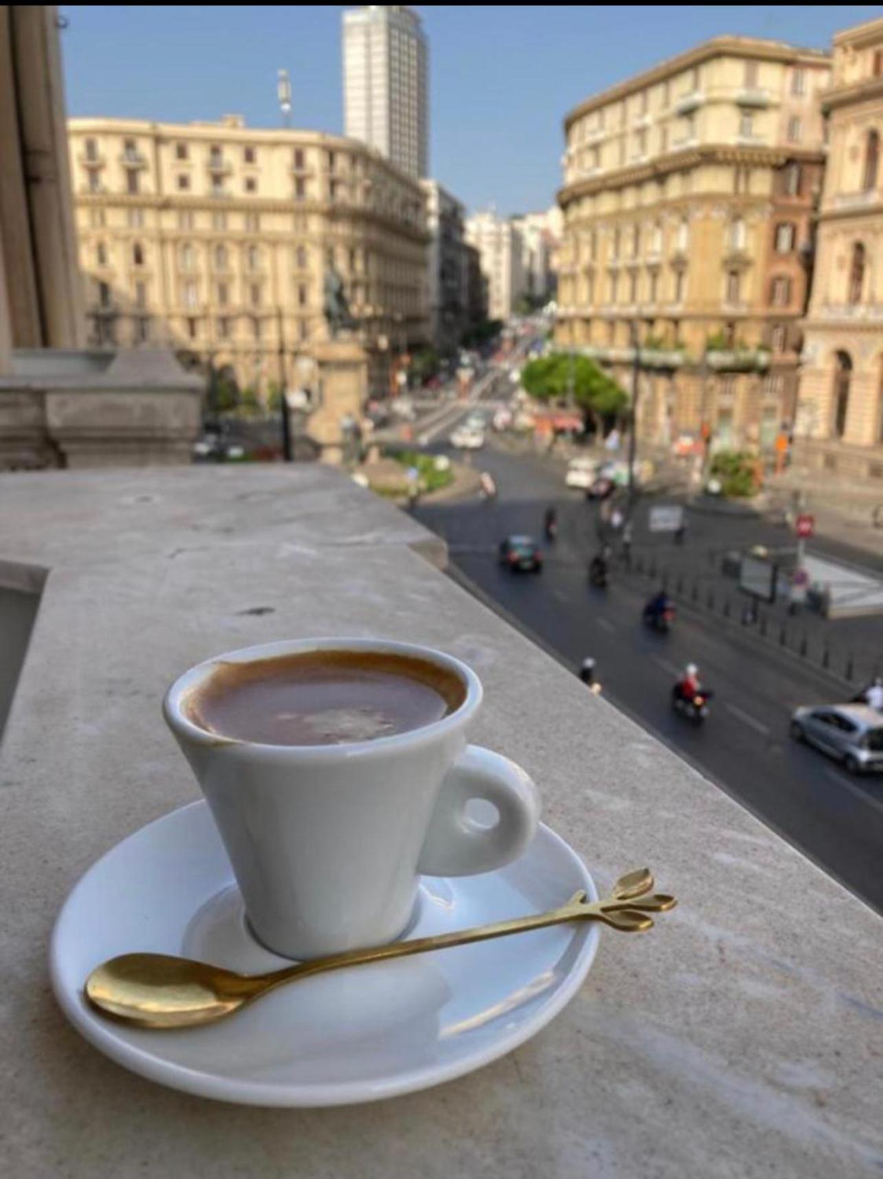 La Lepre Bovio Hotel Napoli Bagian luar foto